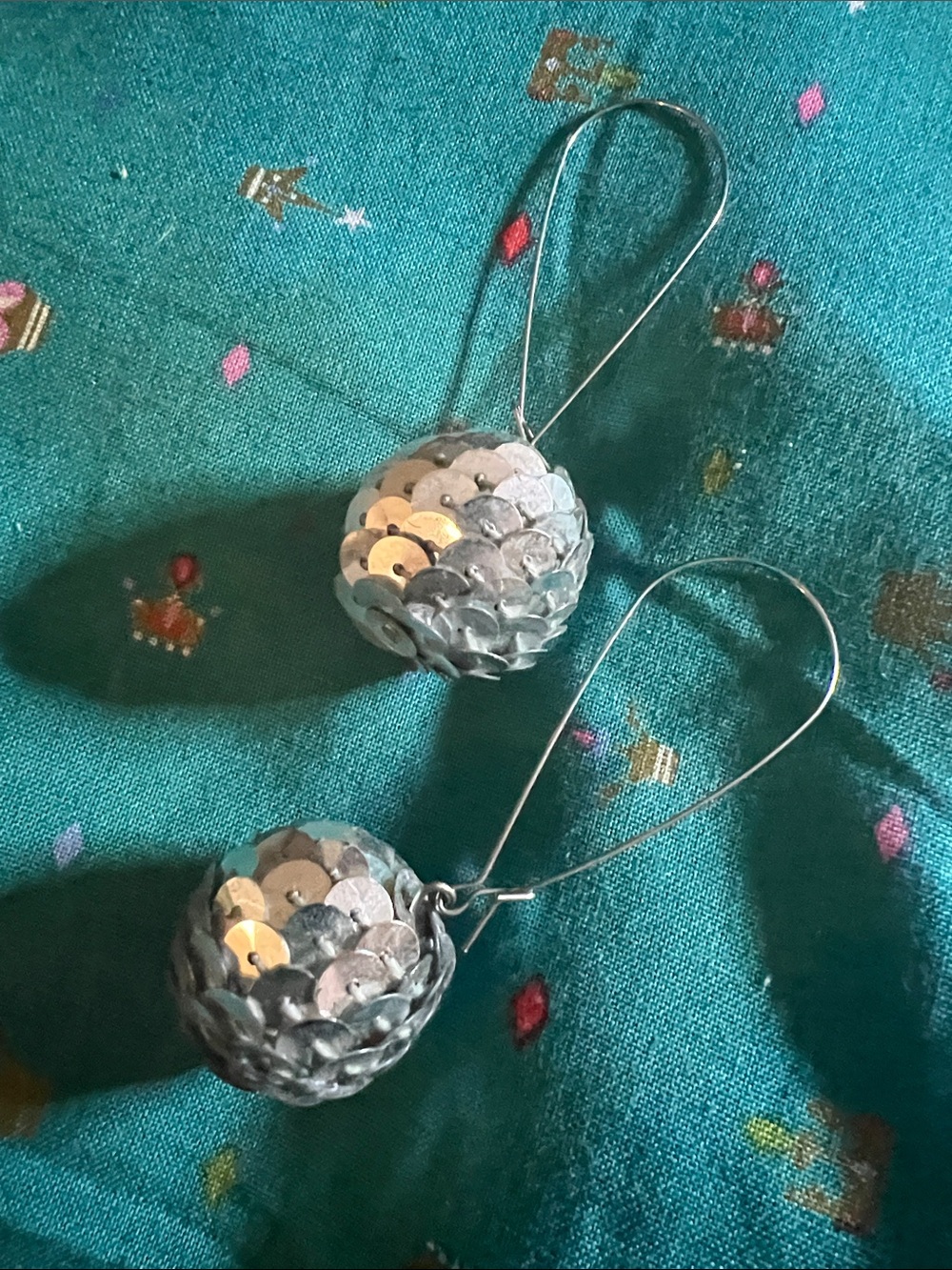 VNT Silver Sequin Disco Ball Drop Earrings 1970s